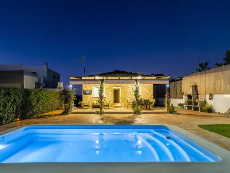 Location gite à Alhaurín el Grande, Gîte rural à Alhaurín el Grande avec piscine privée et jardin