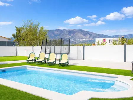 Gîte 6 pers. avec piscine privée et terrain de foot à Fuengirola : photo 14