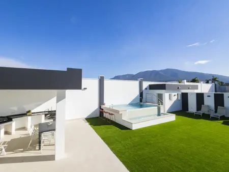 Gîte 6 pers. avec piscine privée et vue montagne : photo 6