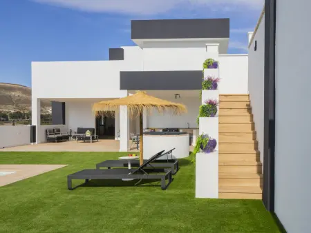 Gîte 6 pers. piscine privée et vue montagne : photo 32