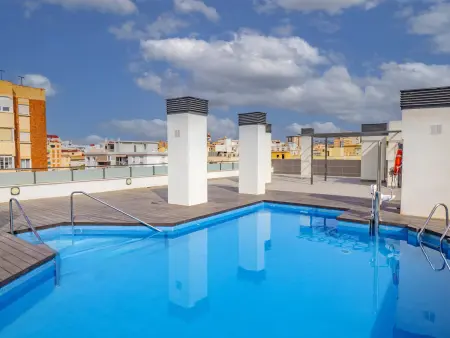 Appartement moderne à Malaga avec piscine et confort urbain - Photo 2