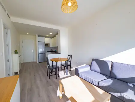 Appartement moderne à Malaga avec piscine et confort urbain - Photo 3