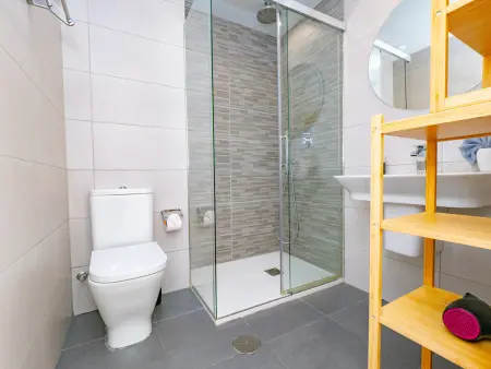 Appartement moderne à Malaga avec piscine et confort urbain - Photo 16
