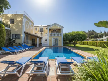 Villa 6 chambres Marbella, piscine chauffée 10x4,5m : photo 3