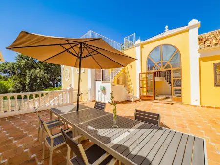 Villa 6 chambres Marbella, piscine chauffée 10x4,5m : photo 9