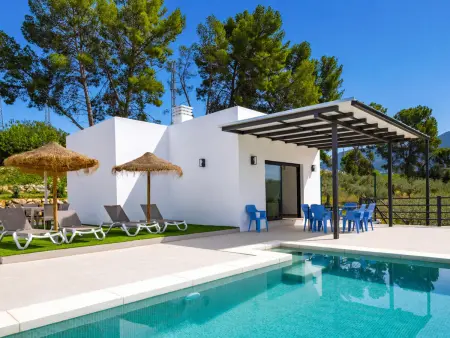 Location gite à Alhaurín el Grande, Maison de campagne avec piscine privée à Alhaurín