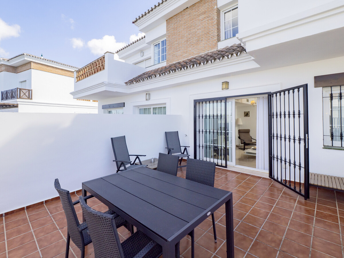 Duplex golf Lauro avec piscine et 2 terrasses privées - Photo 17
