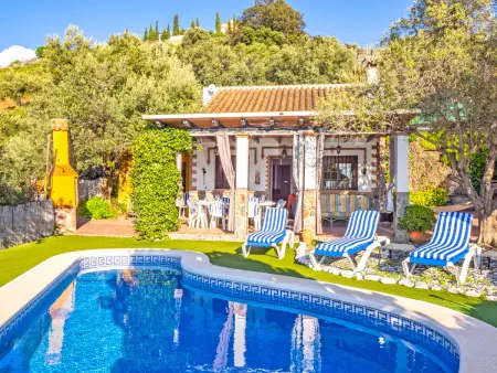 Location maison à Torrox, Gîte rural Torrox avec piscine privée et wifi, idéal pour 8 pers