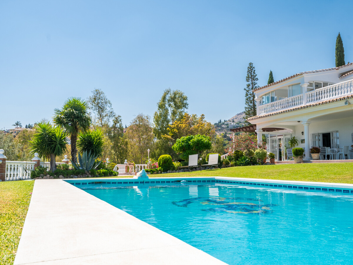 Villa luxe 4 chambres, piscine privée 9x5m à Benalmádena - Photo 9
