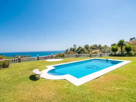 Villa de luxe à Benalmádena avec piscine privée et parking, proche plage - Photo 4