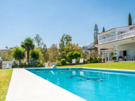 Villa de luxe à Benalmádena avec piscine privée et parking, proche plage - Photo 8