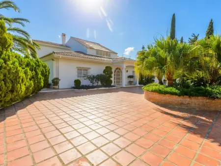 Villa de luxe à Benalmádena avec piscine privée et parking, proche plage - Photo 15