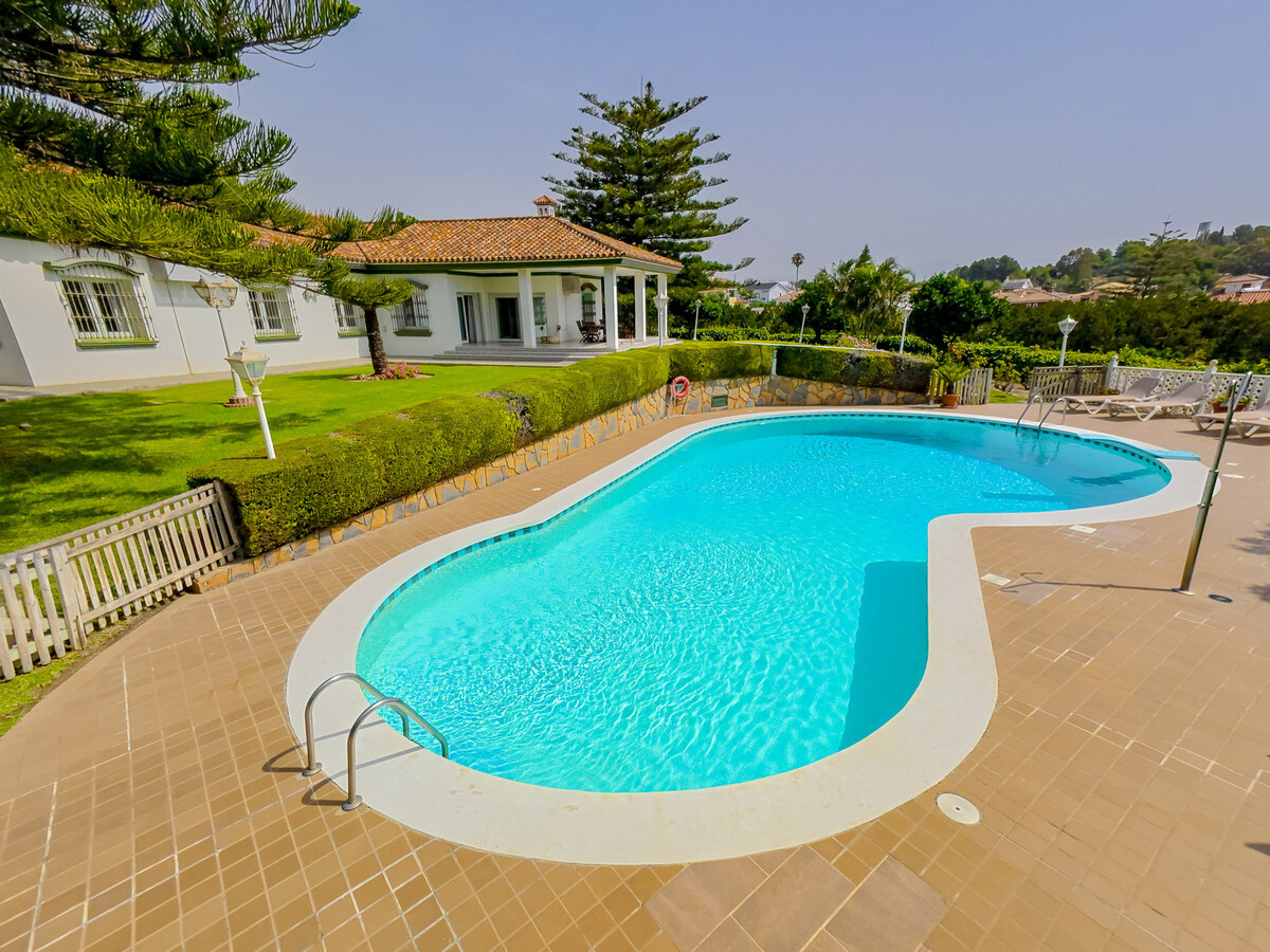Villa 7 chambres Torremolinos : piscine et court de padel privés - Photo 3
