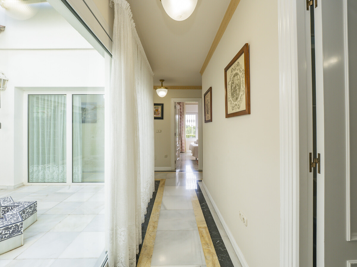 Villa 7 chambres Torremolinos : piscine et court de padel privés - Photo 32