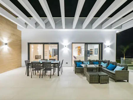 Villa 4 chambres, piscine débordement et domotique : photo 8