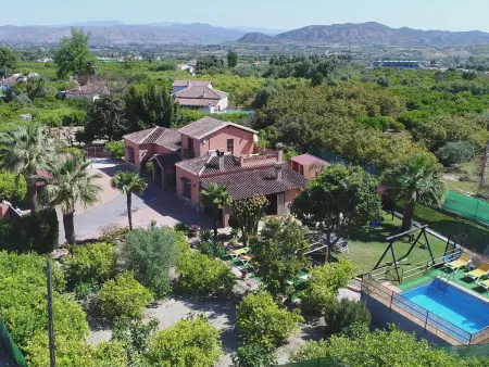 Location villa à Alhaurín el Grande, Villa familiale avec piscine privée, jardin sécurisé