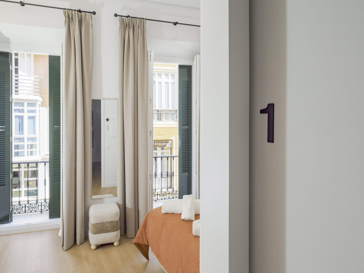 Studio 29 m² centre Málaga, balcon, adultes - Photo 3
