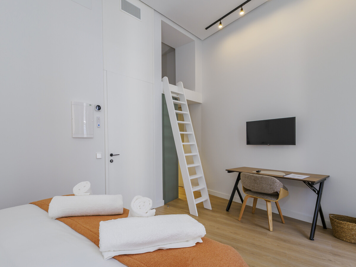 Studio 29 m² centre Málaga, balcon, adultes - Photo 9