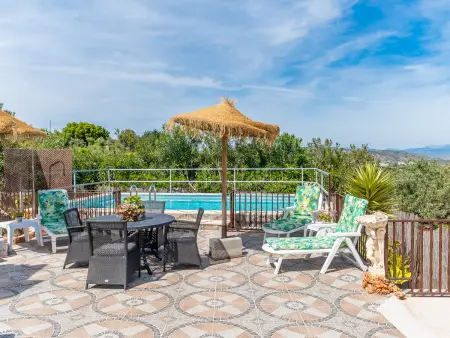 Location gite à Alhaurín de la Torre, Belle ferme avec piscine privée, près de Málaga
