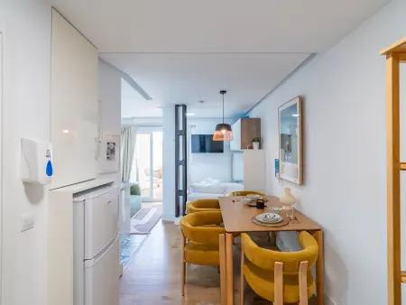 Studio 38 m² vue mer directe et accès plage à Benalmádena : photo 9