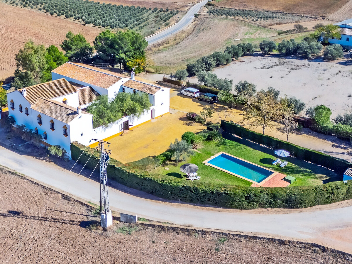 Cortijo andalou Teba : 2 maisons, 15 pers., piscine - Photo 2