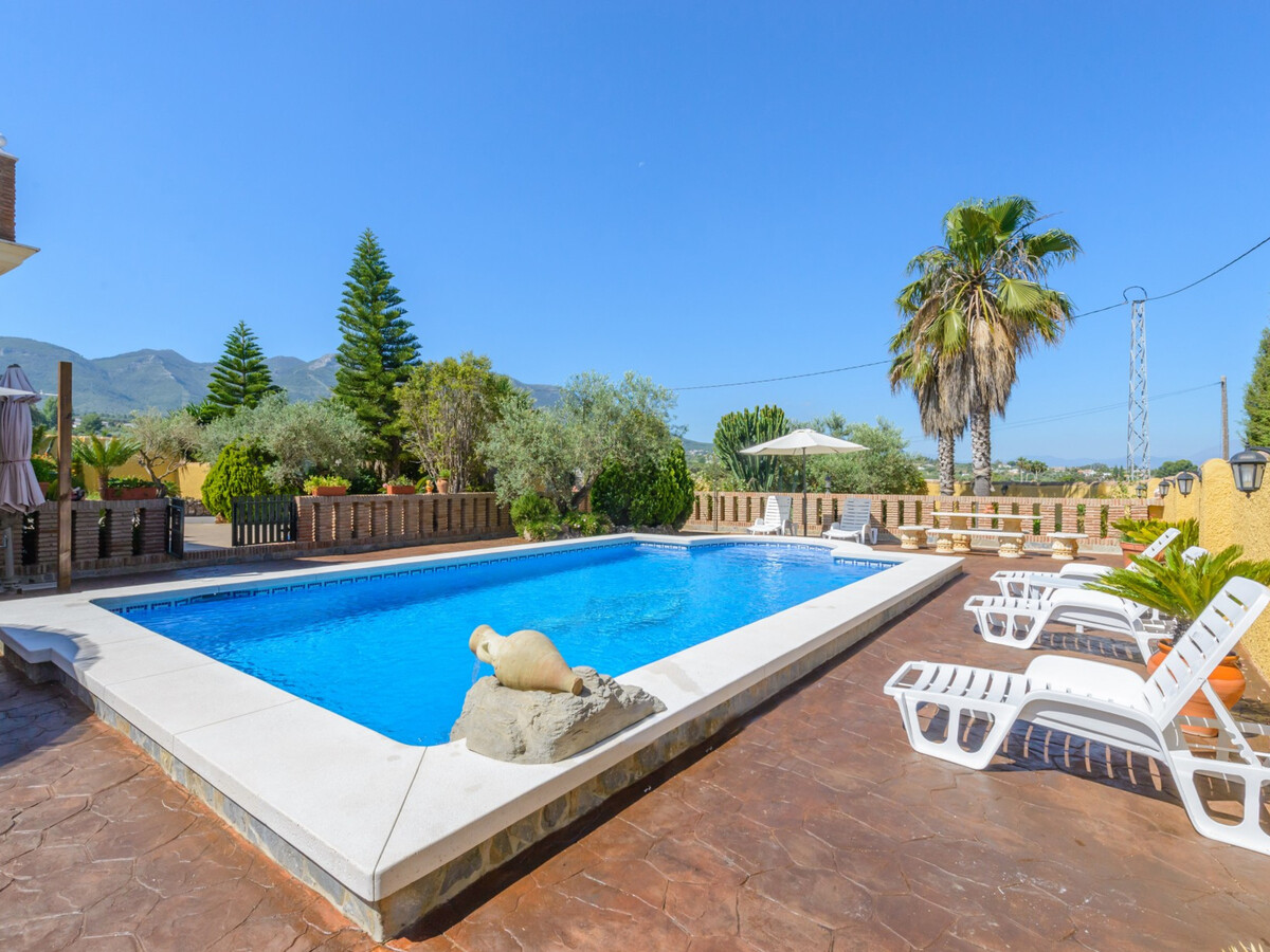 Villa 4 chambres, piscine 9x5m et terrain de jeux à Alhaurín - Photo 9