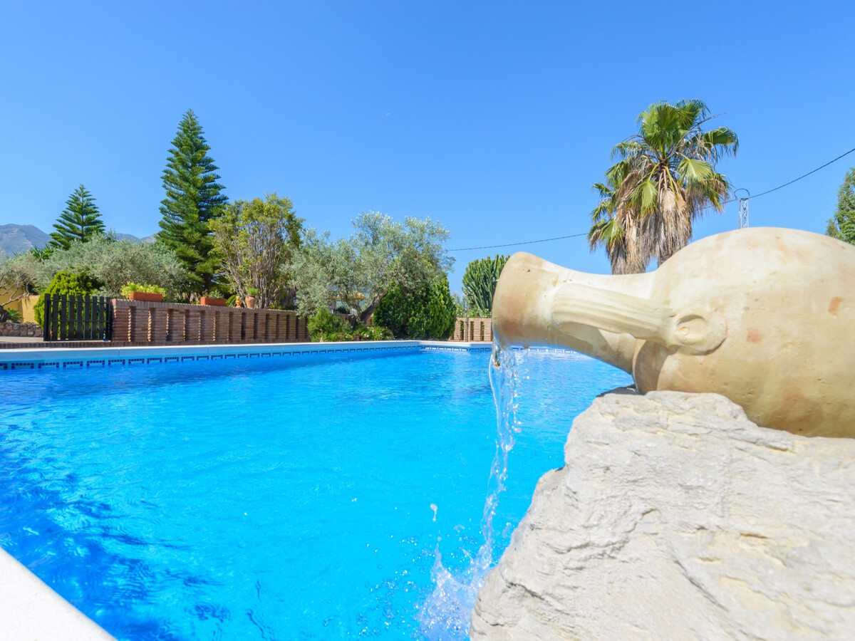 Villa 4 chambres, piscine 9x5m et terrain de jeux à Alhaurín - Photo 16