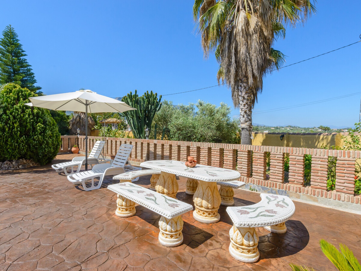Villa 4 chambres, piscine 9x5m et terrain de jeux à Alhaurín - Photo 21