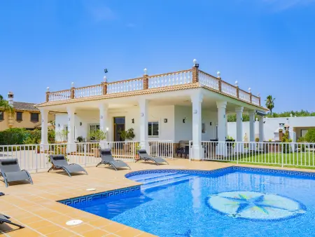 Location villa à Alhaurín el Grande, Belle villa à Alhaurín el Grande, idéale pour familles et groupes, jusquà 10 personnes