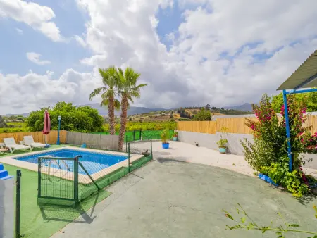Charmante maison à Alhaurín de la Torre avec piscine privée, idéale pour 6 personnes - Photo 3