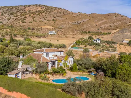 Gîte 14 pers., 5 chambres, piscine 12x5m à Alhaurín : photo 4