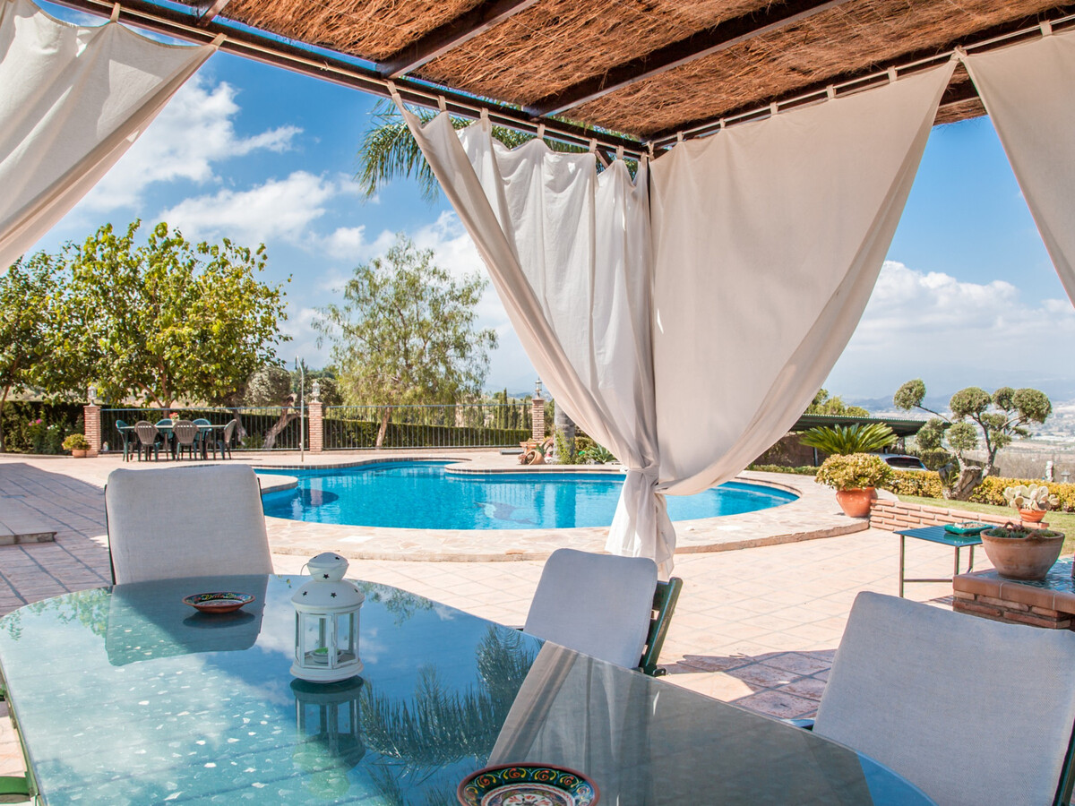 Villa 3 chambres, piscine 11x5m et jardin à Alhaurín el Grande - Photo 8