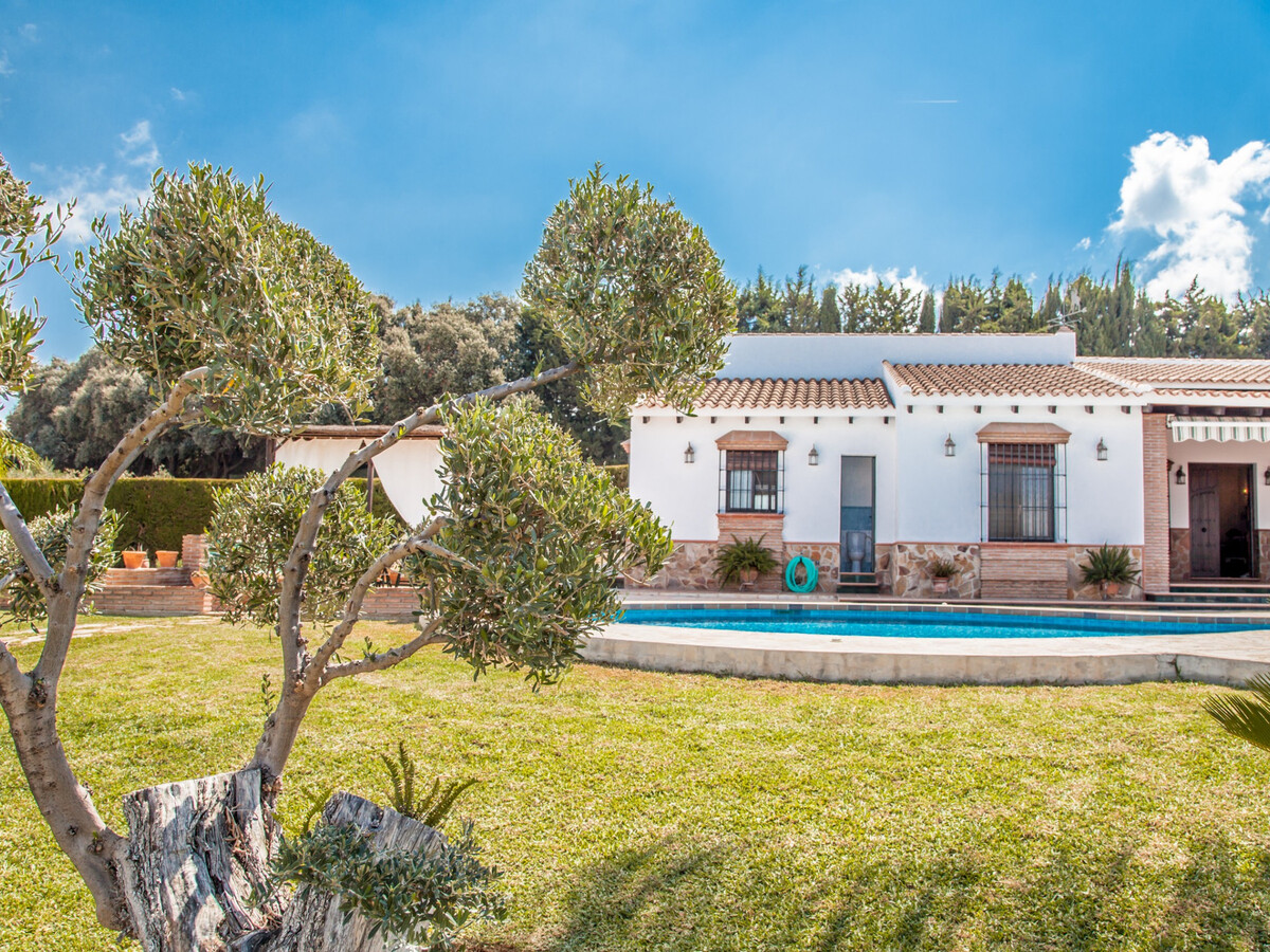 Villa 3 chambres, piscine 11x5m et jardin à Alhaurín el Grande - Photo 12