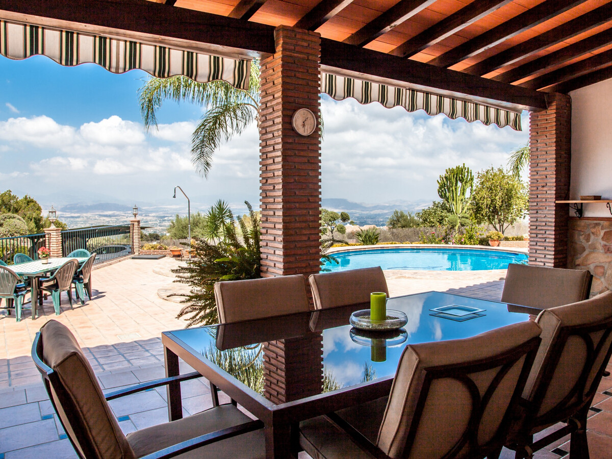 Villa 3 chambres, piscine 11x5m et jardin à Alhaurín el Grande - Photo 14