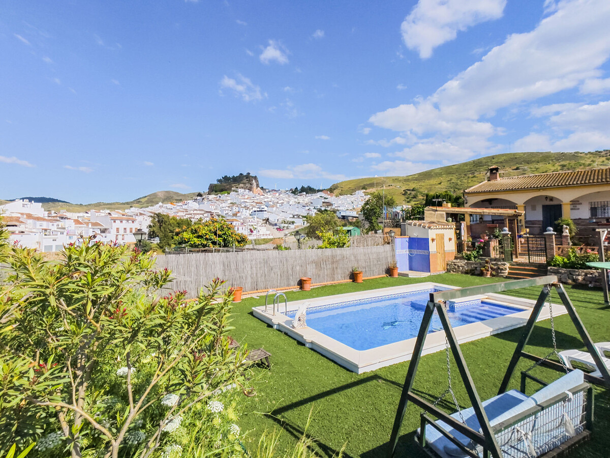 Gîte Ardales avec piscine privée 4x8m, 5 pers. - Photo 1