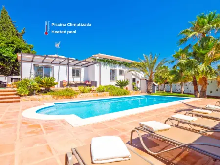 Location villa à Alhaurín de la Torre, Villa à Alhaurín de la Torre avec piscine chauffée pour 10 personnes