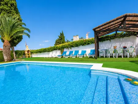 Location ensoleillée à Alhaurín de la Torre avec piscine privée - Photo 13