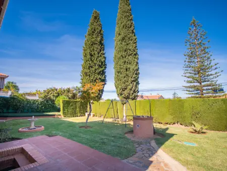 Location ensoleillée à Alhaurín de la Torre avec piscine privée - Photo 15