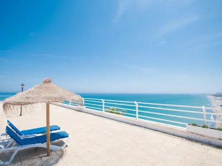 Location appartement à Torremolinos, Studio lumineux à Torremolinos avec piscine et parking près de la plage