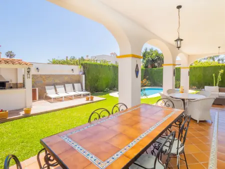 Villa familiale avec piscine privée chauffée et près de la plage à Malaga - Photo 11