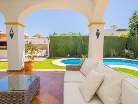 Villa familiale avec piscine privée chauffée et près de la plage à Malaga - Photo 12