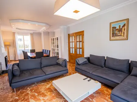 Villa familiale avec piscine privée chauffée et près de la plage à Malaga - Photo 14