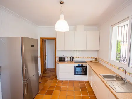 Villa familiale avec piscine privée chauffée et près de la plage à Malaga - Photo 19
