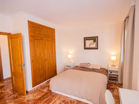 Villa familiale avec piscine privée chauffée et près de la plage à Malaga - Photo 23