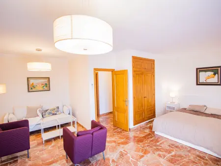 Villa familiale avec piscine privée chauffée et près de la plage à Malaga - Photo 24