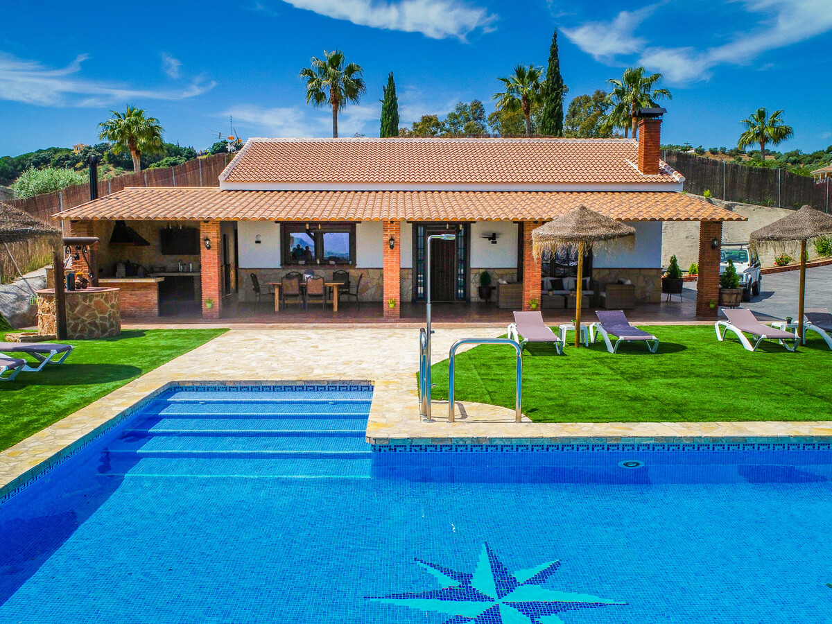 Villa 5 chambres avec piscine 4x8m et jacuzzi à Alhaurín el Grande - Photo 3