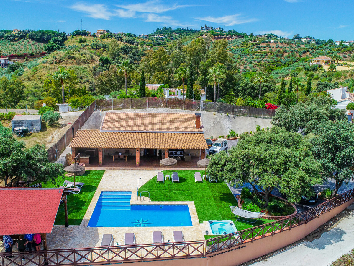 Villa 5 chambres avec piscine 4x8m et jacuzzi à Alhaurín el Grande - Photo 5
