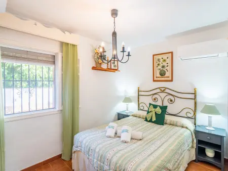Maison spacieuse à Alhaurín, piscine privée et confort moderne - Photo 22