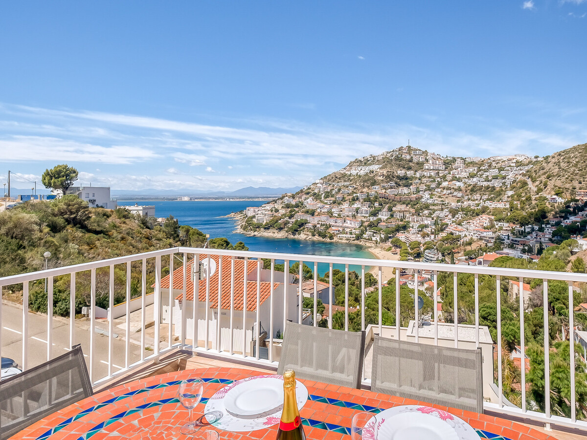 Appartement vue mer à Roses avec grande terrasse 38m² - Photo 2