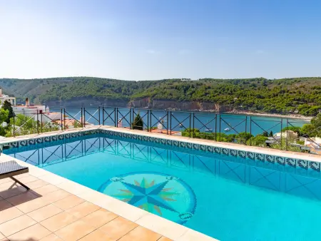 Location villa à L'Escala, Villa spectaculaire avec piscine privée à Cala Montgo